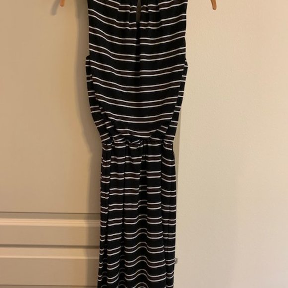 White House Black Market Size 2 Dress Black Stripe Sleeveless Elastic Blouson - Picture 6 of 6